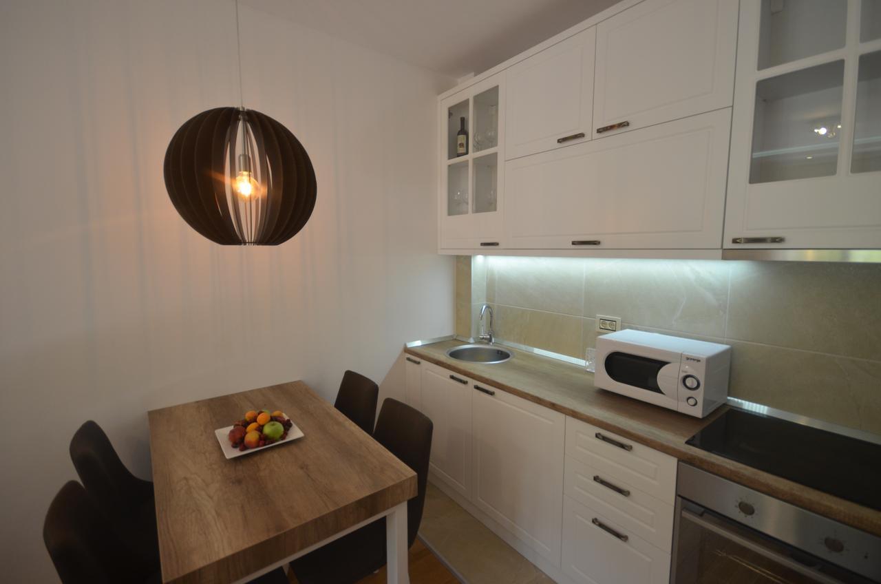 Apartment Pino Bianco 1 - Vila Pekovic Ζλάτιμπορ Εξωτερικό φωτογραφία